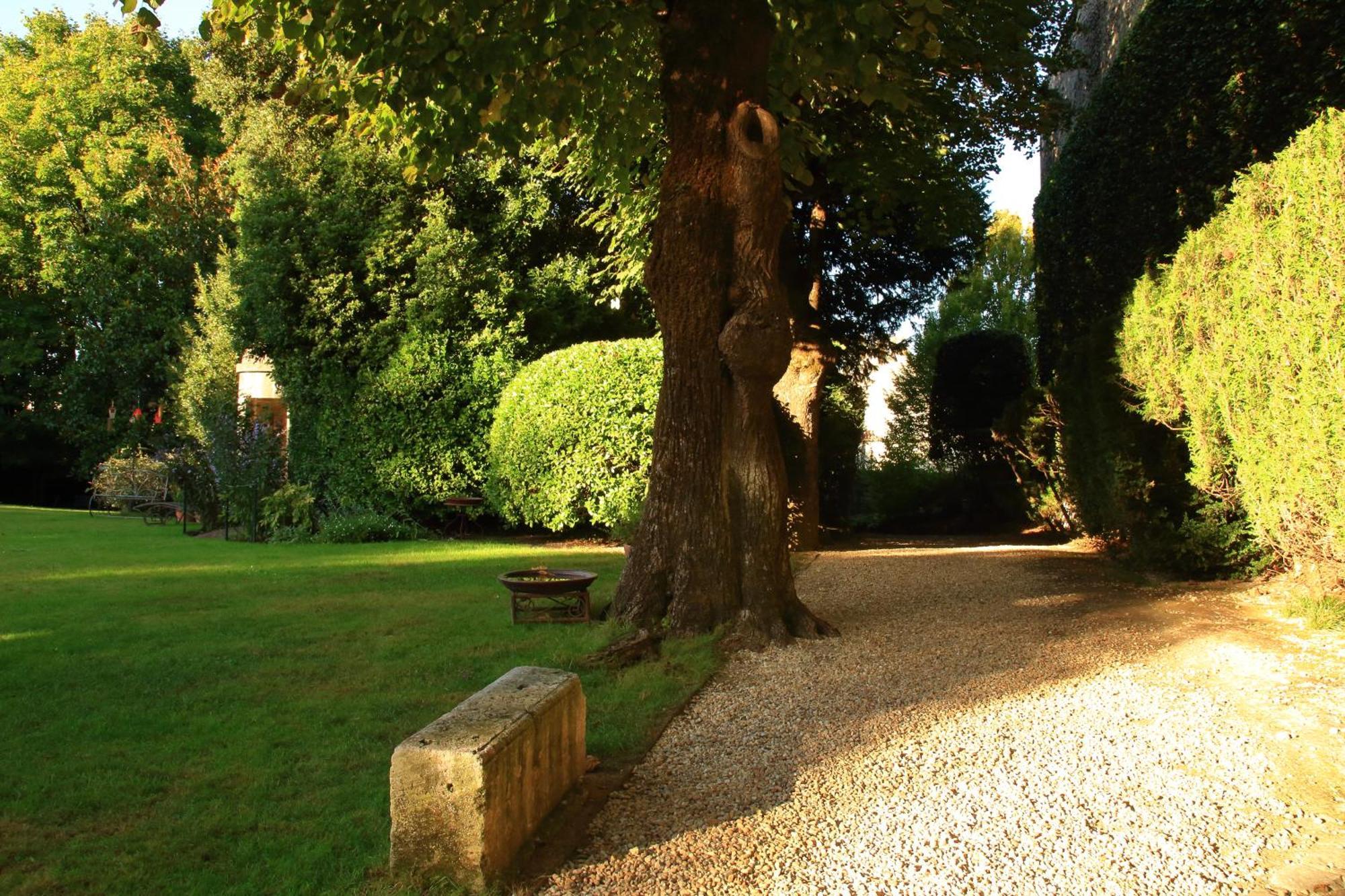 Logis Des Tourelles Bed & Breakfast Cognac Exterior foto