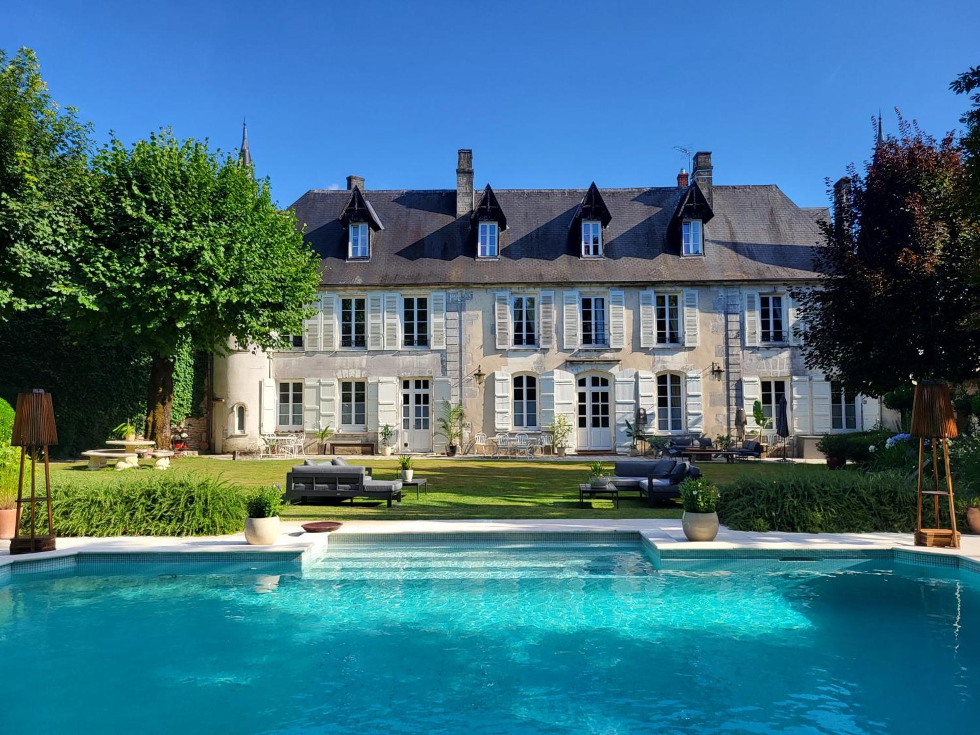 Logis Des Tourelles Bed & Breakfast Cognac Exterior foto